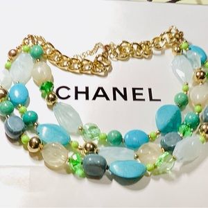 Gorgeous vintage necklace